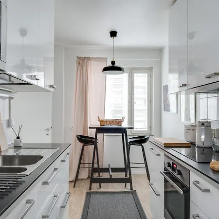 Rent A Box Center Apartment